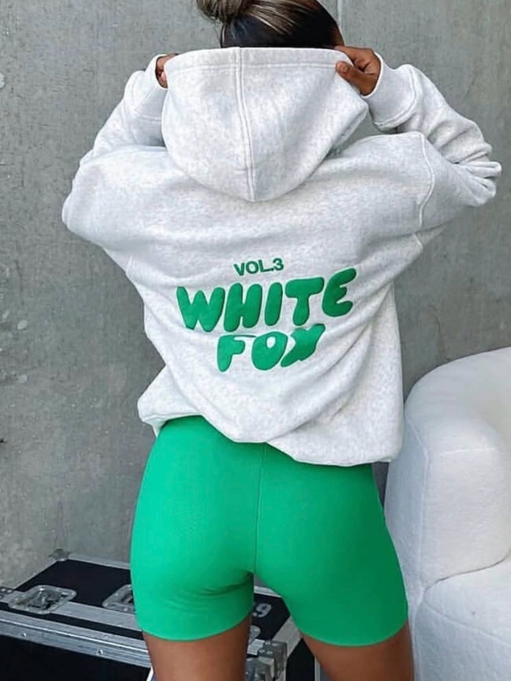 WHITE FOX Vol.3 Offstage Hoodie Glacier Gray & Offstage Ribbed Bike Shorts Green